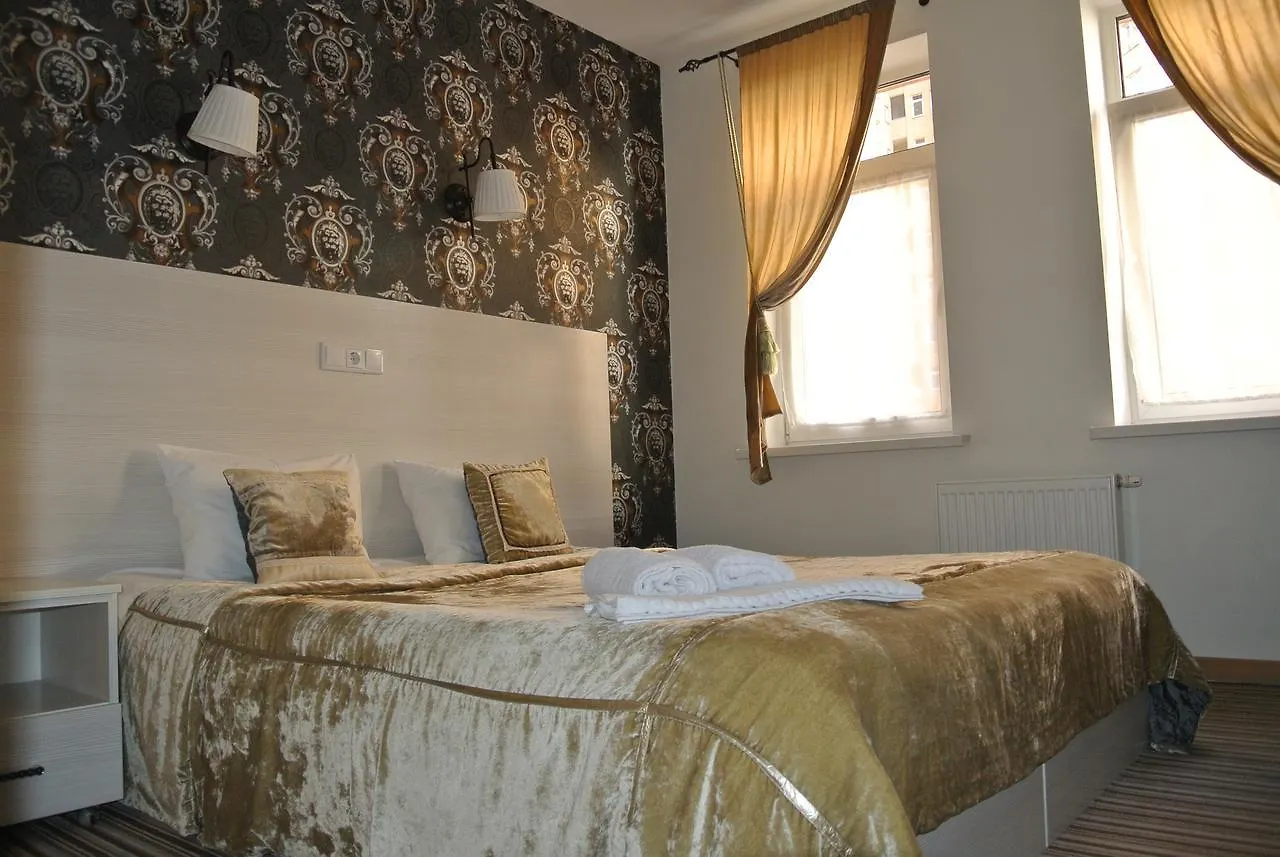 Mini Hotel On Poznyaky 키예프